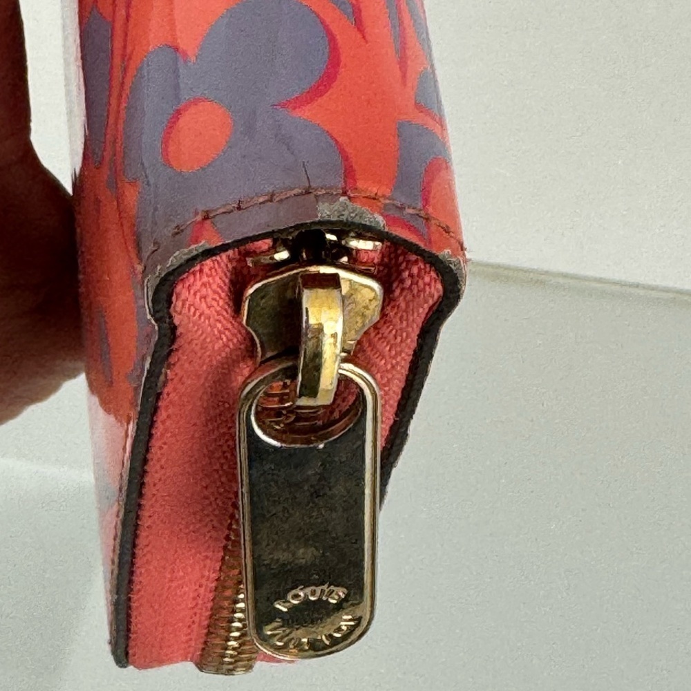 Louis Vuitton Sweet Monogram Vernis Zippy Wallet Coral Pink Limited Edition - Picture 13 of 16